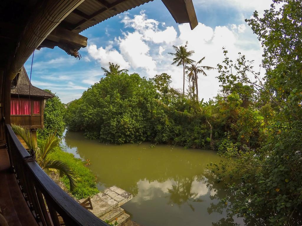 Easy Surf Dacha Hotel Canggu  Exterior photo